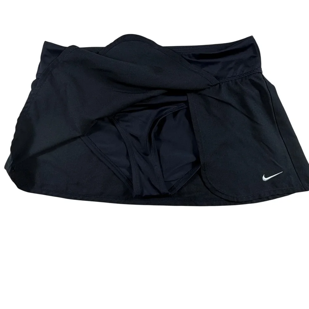 Nike Womens Black Athletic Skort Tennis Golf Skirt Built-in Shorts Size Medium